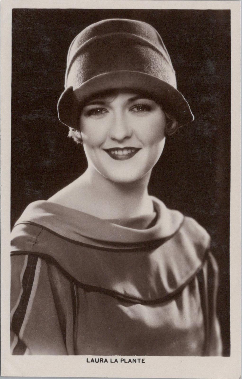 Theatrical Postcard - Laura La Plante, American Silent Film Actress   XT423