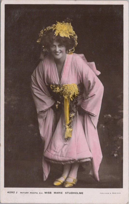Theatrical Postcard - Miss Marie Studholme, English Actress and Singer XT442