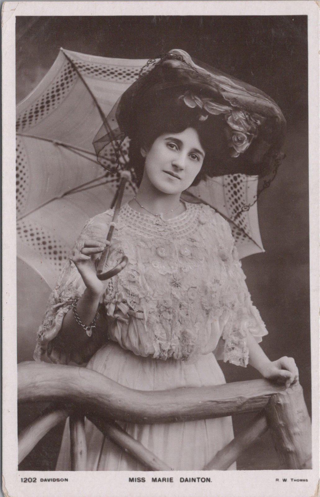 Theatrical Postcard - Miss Marie Dainton, Russian Born Actress and Singer XT889
