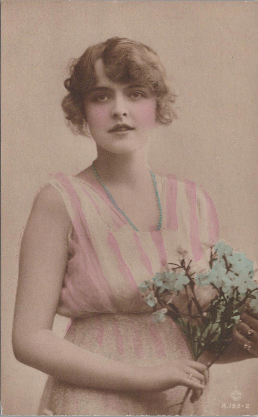 Theatrical Postcard - Miss Constance Worth, British Stage & Screen Actress XT895