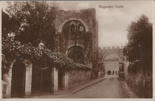 Devon Postcard - Rougemont Castle Gatehouse in Exeter  XT915
