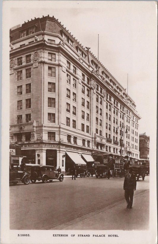 London Postcard - Exterior of The Strand Palace Hotel  XT536