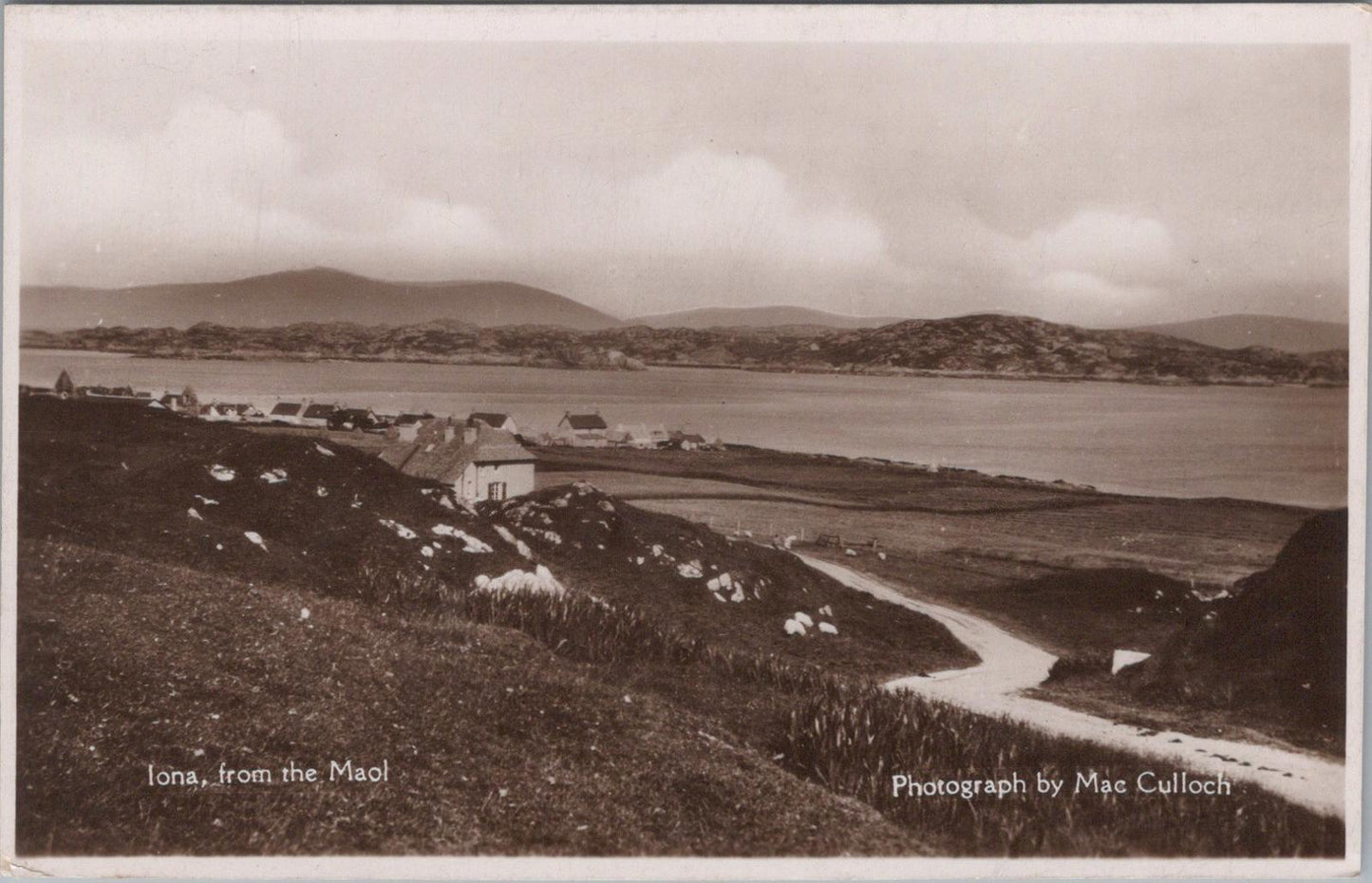 Scotland Postcard - Isle of Iona, From The Maol, Argyllshire  XT796