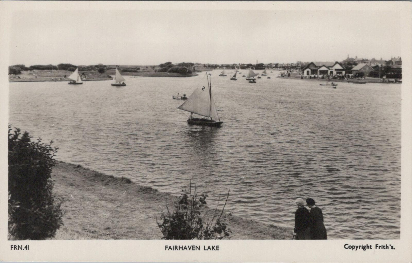 Lancashire Postcard - Fairhaven Lake, Borough of Fylde   XT797
