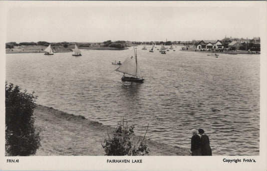 Lancashire Postcard - Fairhaven Lake, Borough of Fylde   XT797