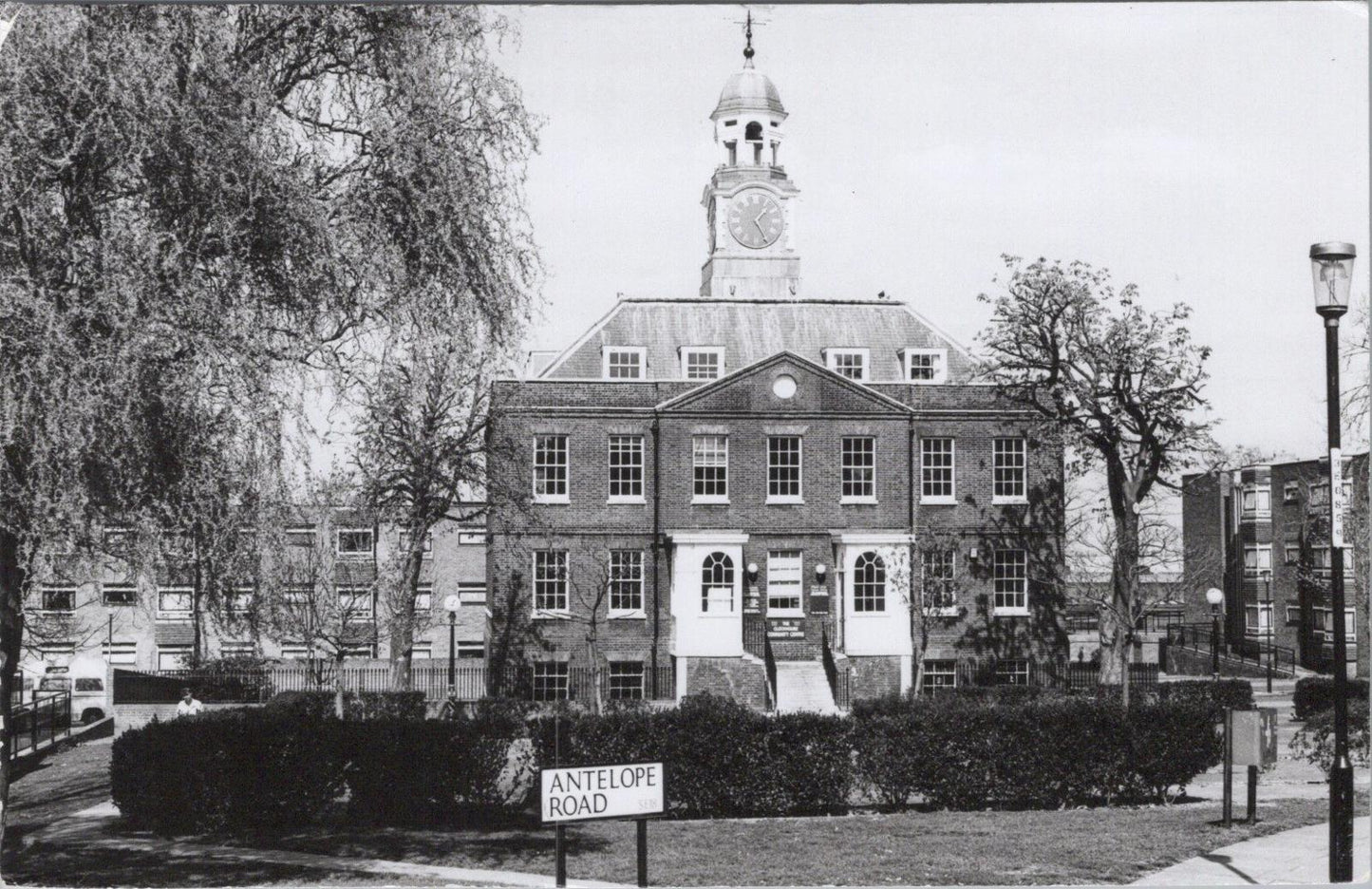 London Photo - Clockhouse, Woolwich Dockyard, 8th April 1995 - XT805