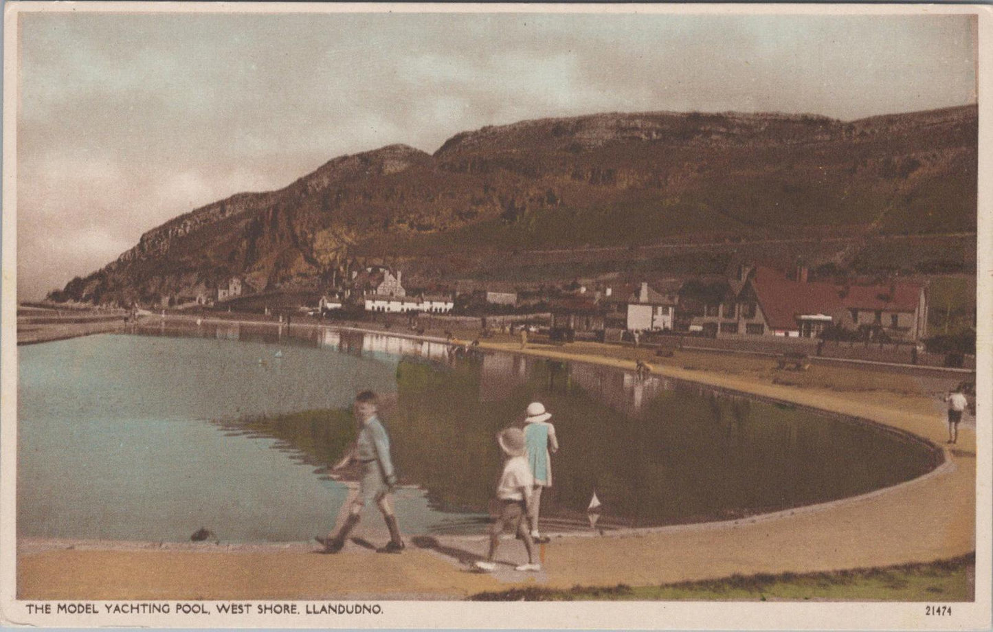 Wales Postcard - Model Yachting Pool, West Shore,Llandudno,Caernarfonshire XT825