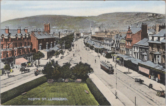 Wales Postcard - Mostyn Street, Llandudno, Caernarfonshire  XT833