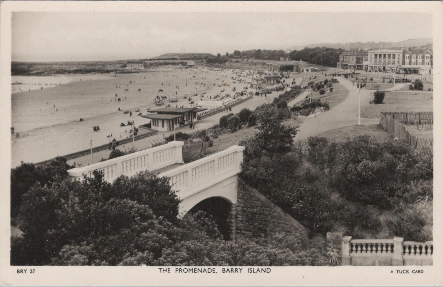 Wales Postcard - The Promenade, Barry Island, Glamorgan  XT862