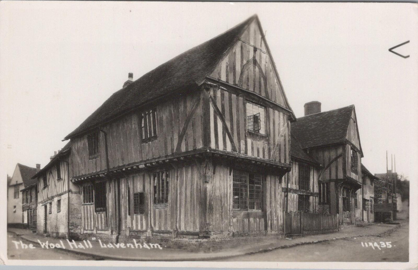 Suffolk Postcard - The Wool Hall in Lavenham. A 15th Century Building  XT884