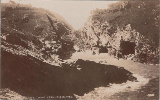 Cornwall Postcard - Tintagel, King Arthur's Castle  XT265