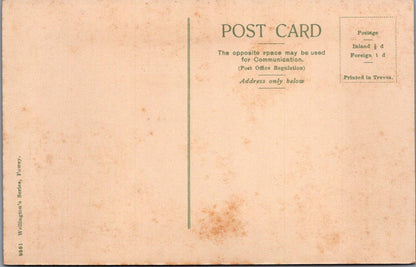 Cornwall Postcard - Fowey, North Street, Showing Old Arch  XT281