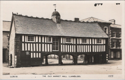 Wales Postcard - The Old Market Hall, Llanidloes, Montgomeryshire   XT293