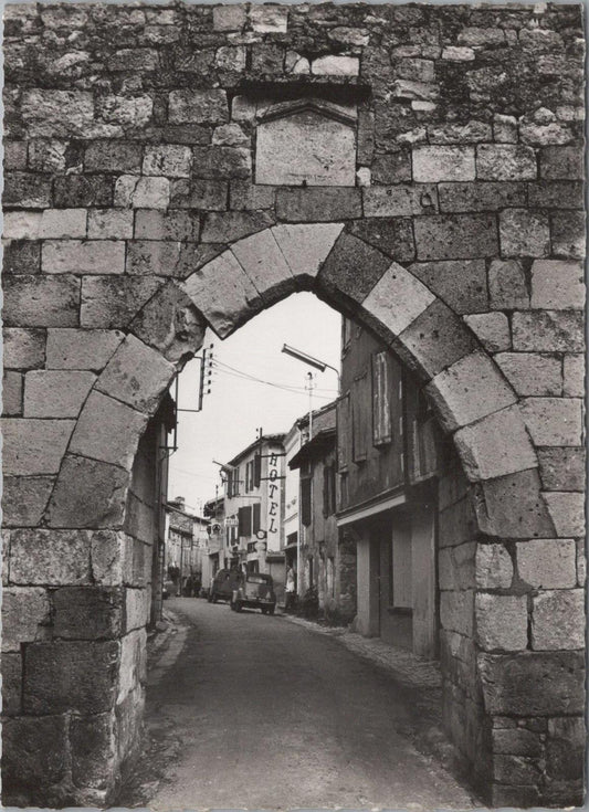 France Postcard: Montpezat-De-Quercy, La Porte De La Ville, c.1950s XT1620