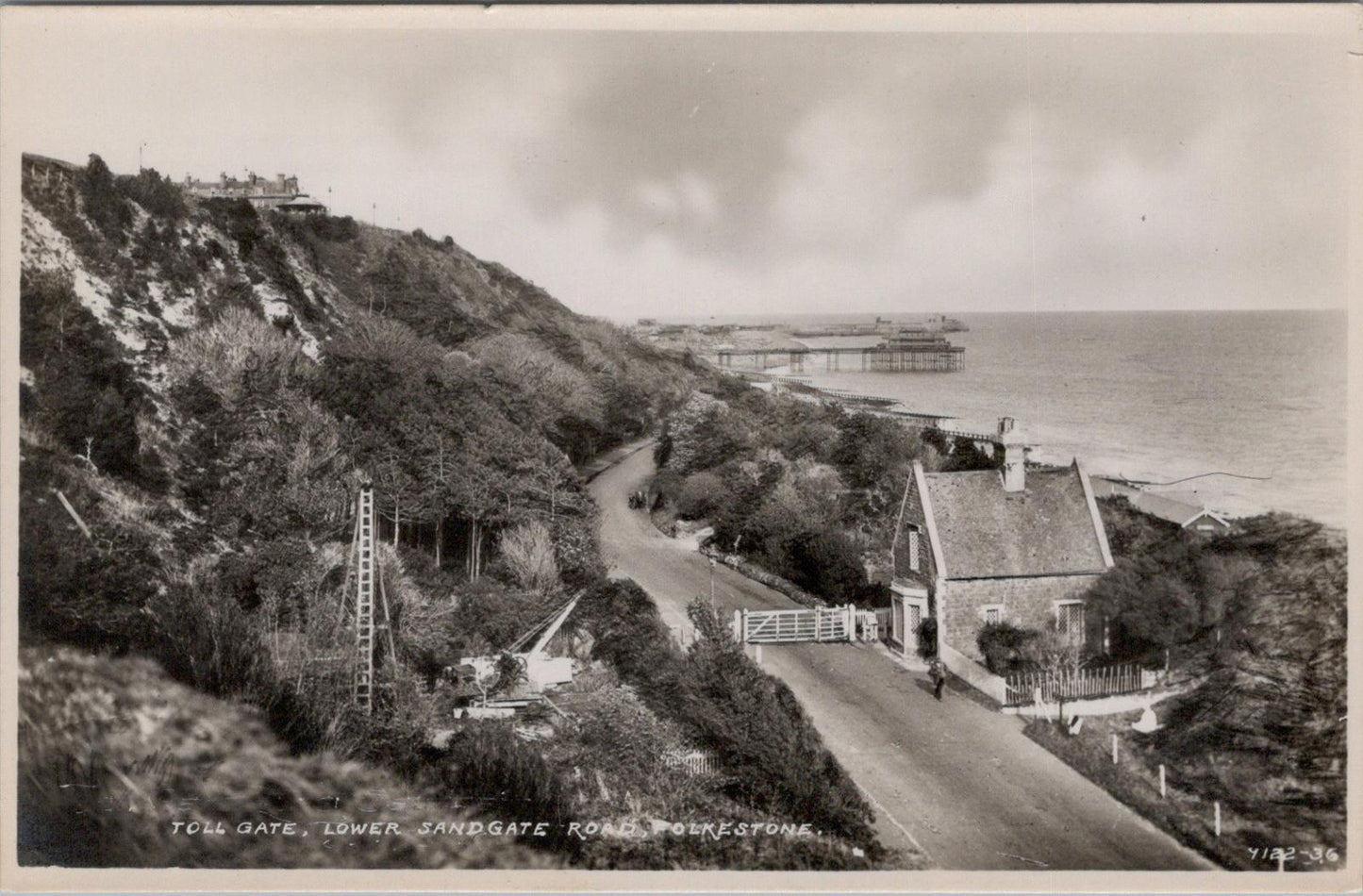 Kent Postcard: The Toll Gate, Lower Sandgate Road, Folkestone XT1663