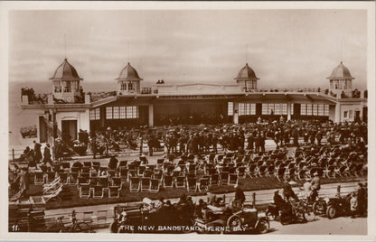 Kent Postcard: The New Bandstand, Herne Bay  XT1669