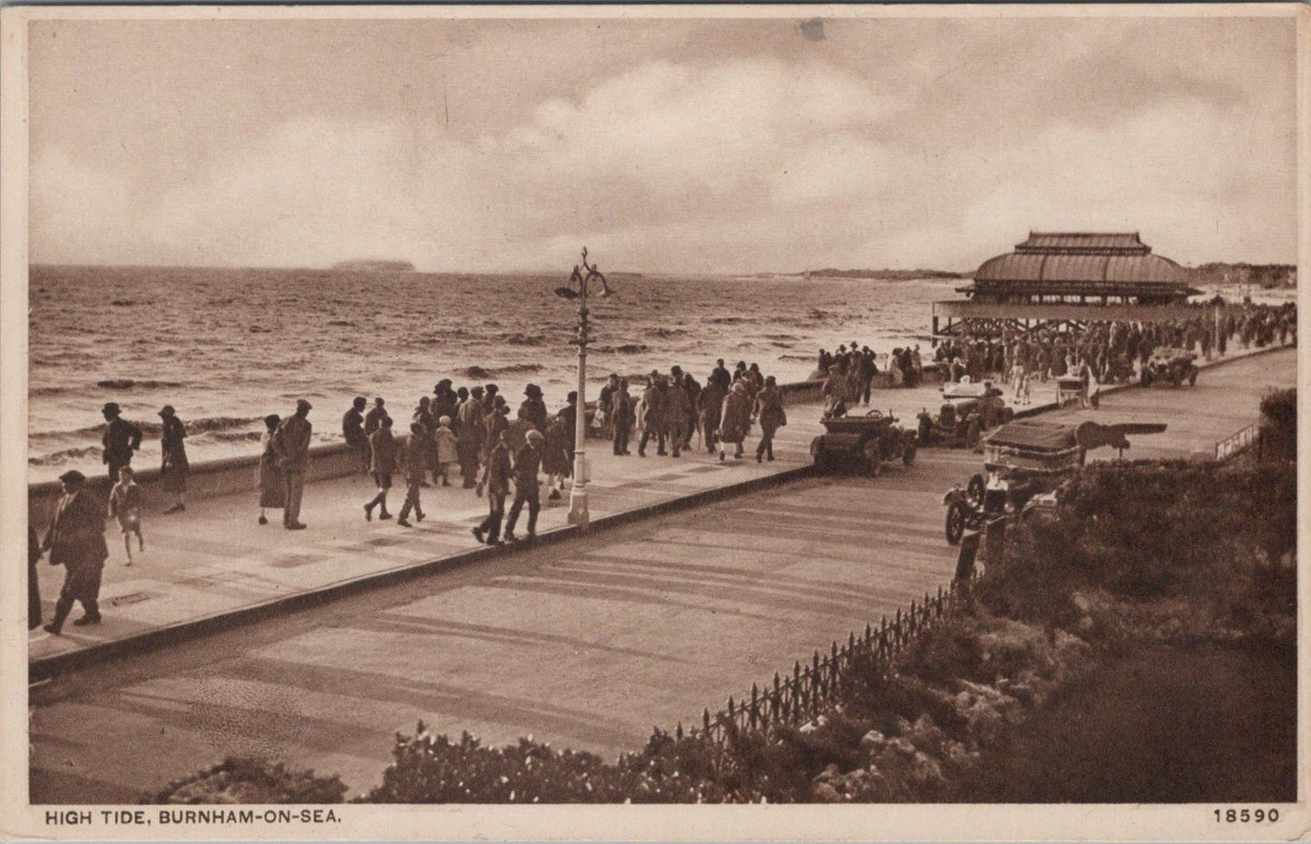 Somerset Postcard: High Tide, Burnham-on-Sea  XT1695
