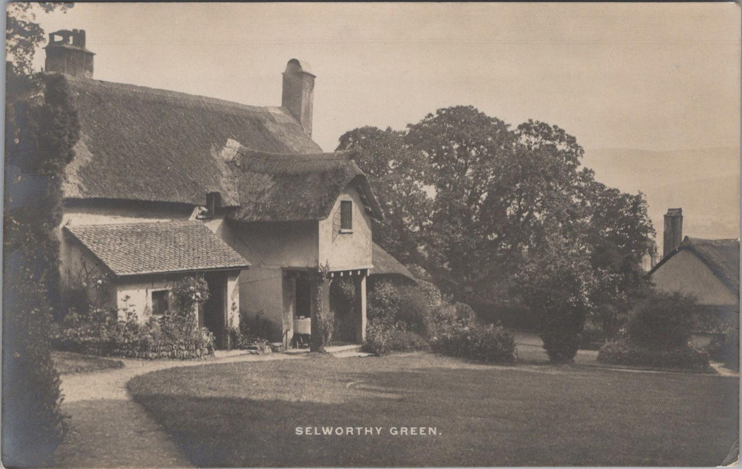 Somerset Postcard: Periwinkle Cottage, Selworthy Green XT1700