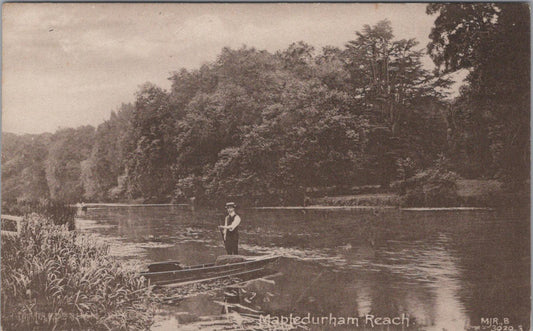 Berkshire Postcard: Mapledurham Reach, Punting on River Thames XT1709
