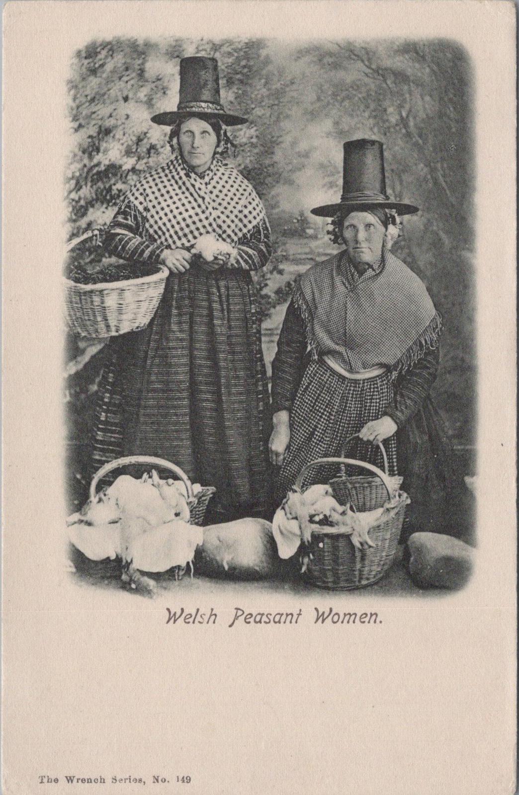 Wales Postcard: Welsh Peasant Women in Traditional Costume XT1710