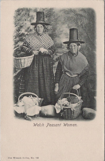 Wales Postcard: Welsh Peasant Women in Traditional Costume XT1710