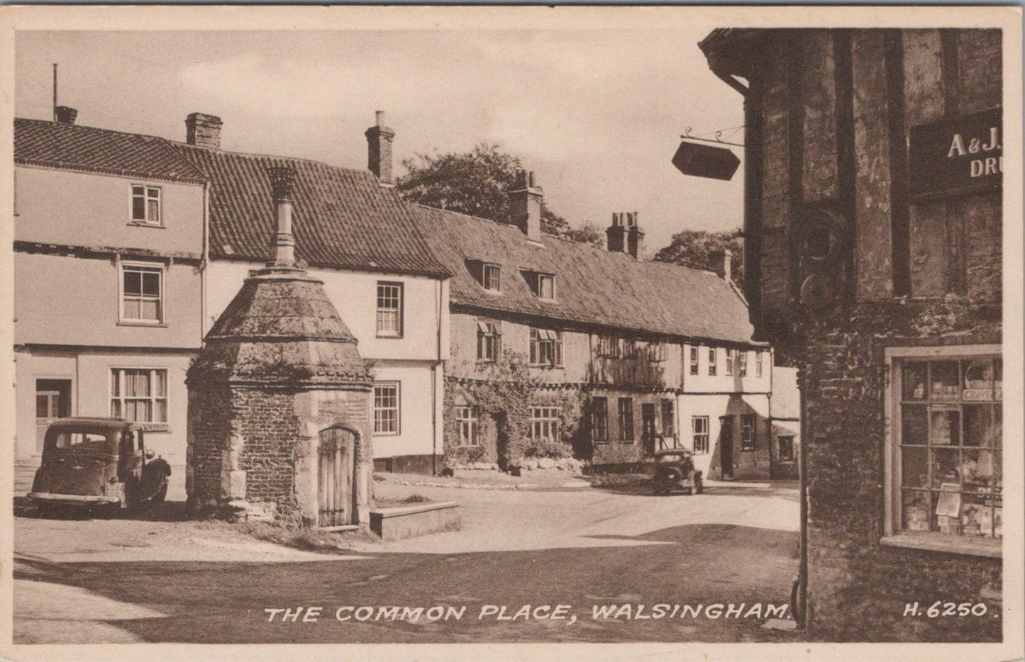 Norfolk Postcard: The Common Place, Walsingham Village  XT1717