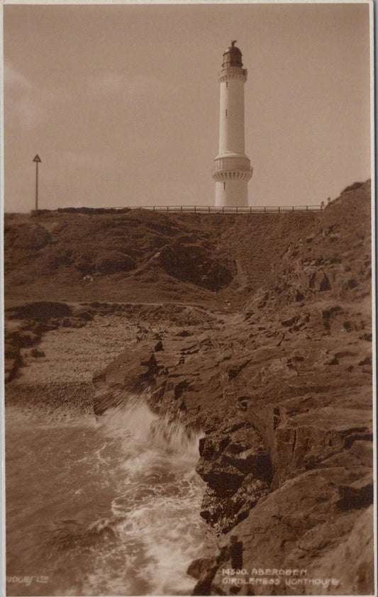 Scotland Postcard: Girdle Ness Lighthouse, Aberdeen, Aberdeenshire XT1766