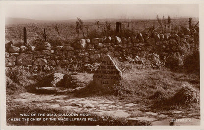Scotland postcard: Well of the Dead, Culloden Moor, Inverness-shire  XT1780