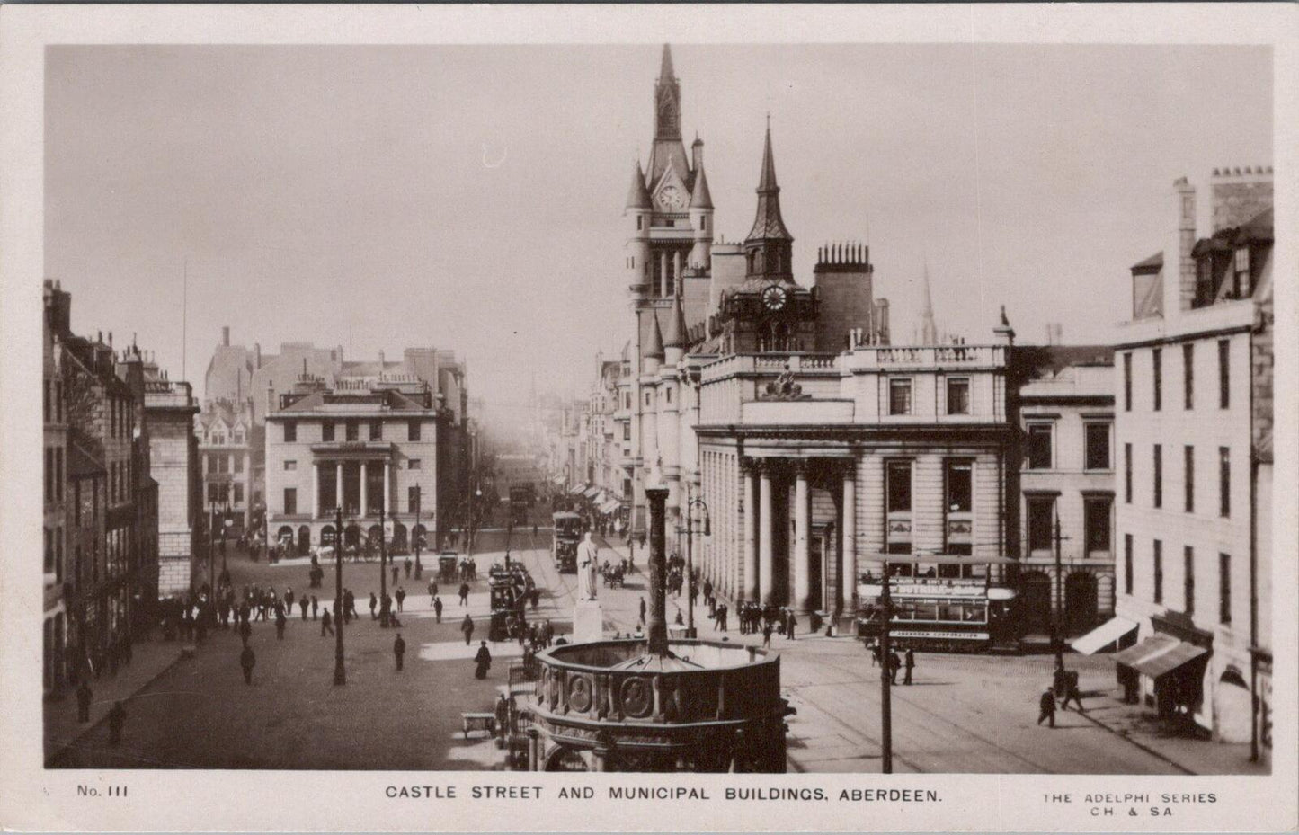 Scotland postcard: Castle Street and Municipal Buildings, Aberdeen  XT1782