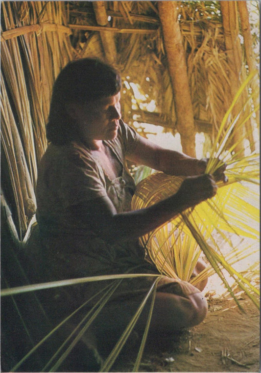 Brazil Postcard - Brasile, Mato Grosso, Handicraft  RR23328