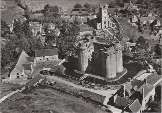 Somerset Postcard - Aerial View of Nunney Castle   RR23358