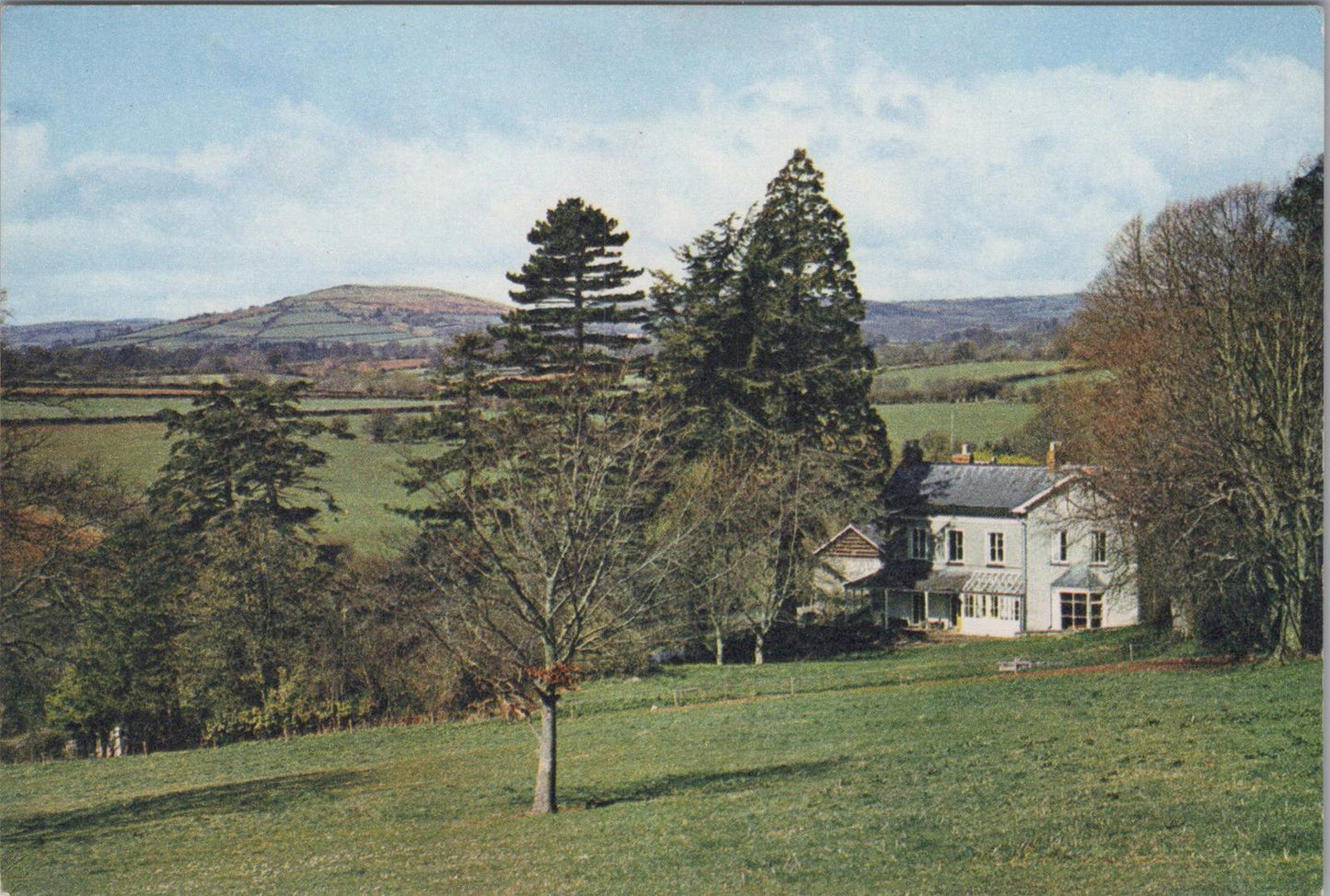 Wales Postcard - Ty'n-y-Caeau Youth Hostel and Pen-y-Crug, Brecon  RR23387