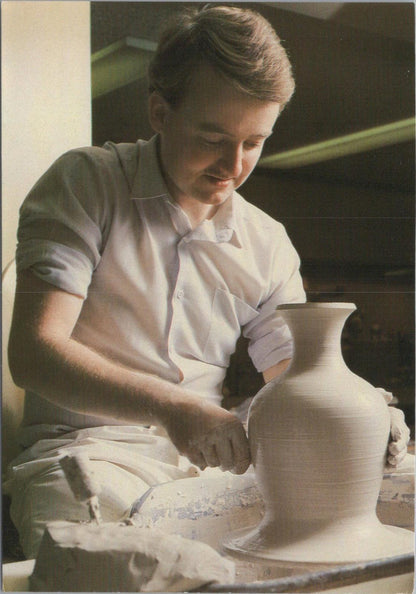 Occupations Postcard - Throwing, Josiah Wedgwood & Sons, Barlaston  RR23401