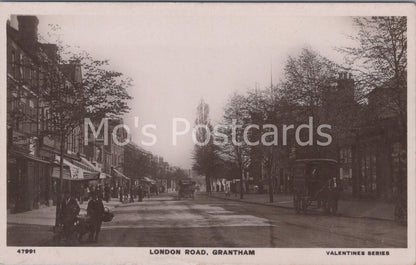 Lincolnshire Postcard: London Road Grantham Animated Street Scene  MB1087