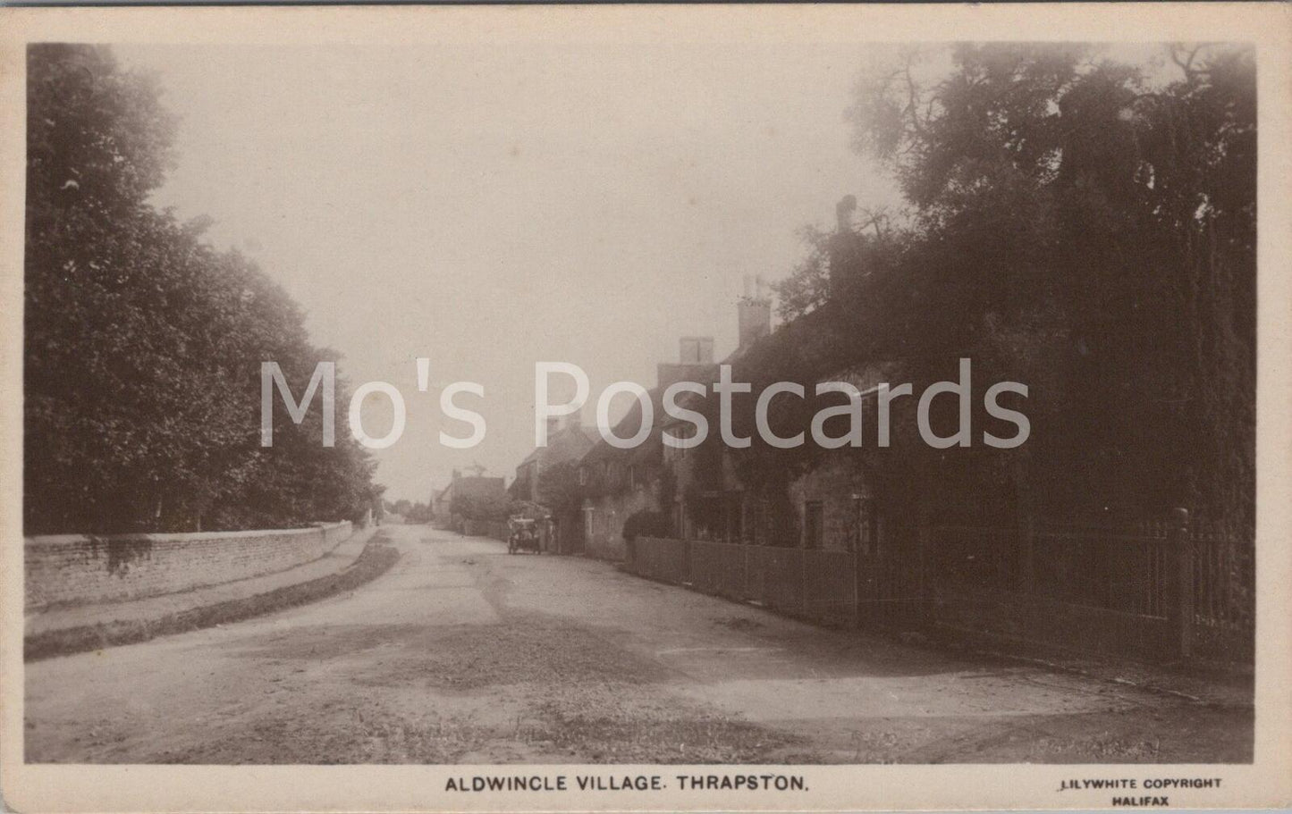 Northamptonshire Postcard: Aldwincle Village Near Thrapston, Cottages BH2134