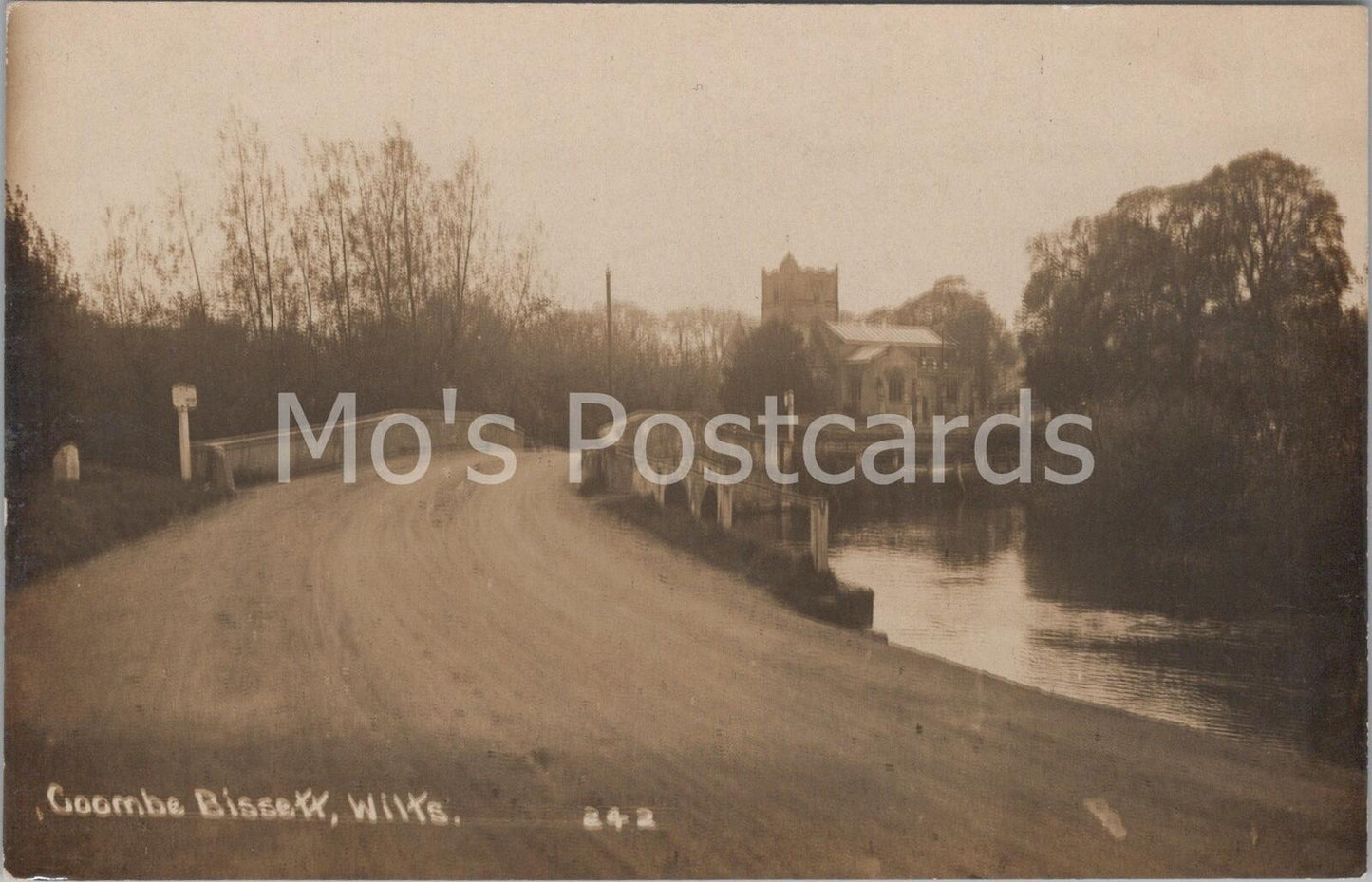 Coombe Bissett Wiltshire Postcard Vintage Wilts RPPC River Church View BT462