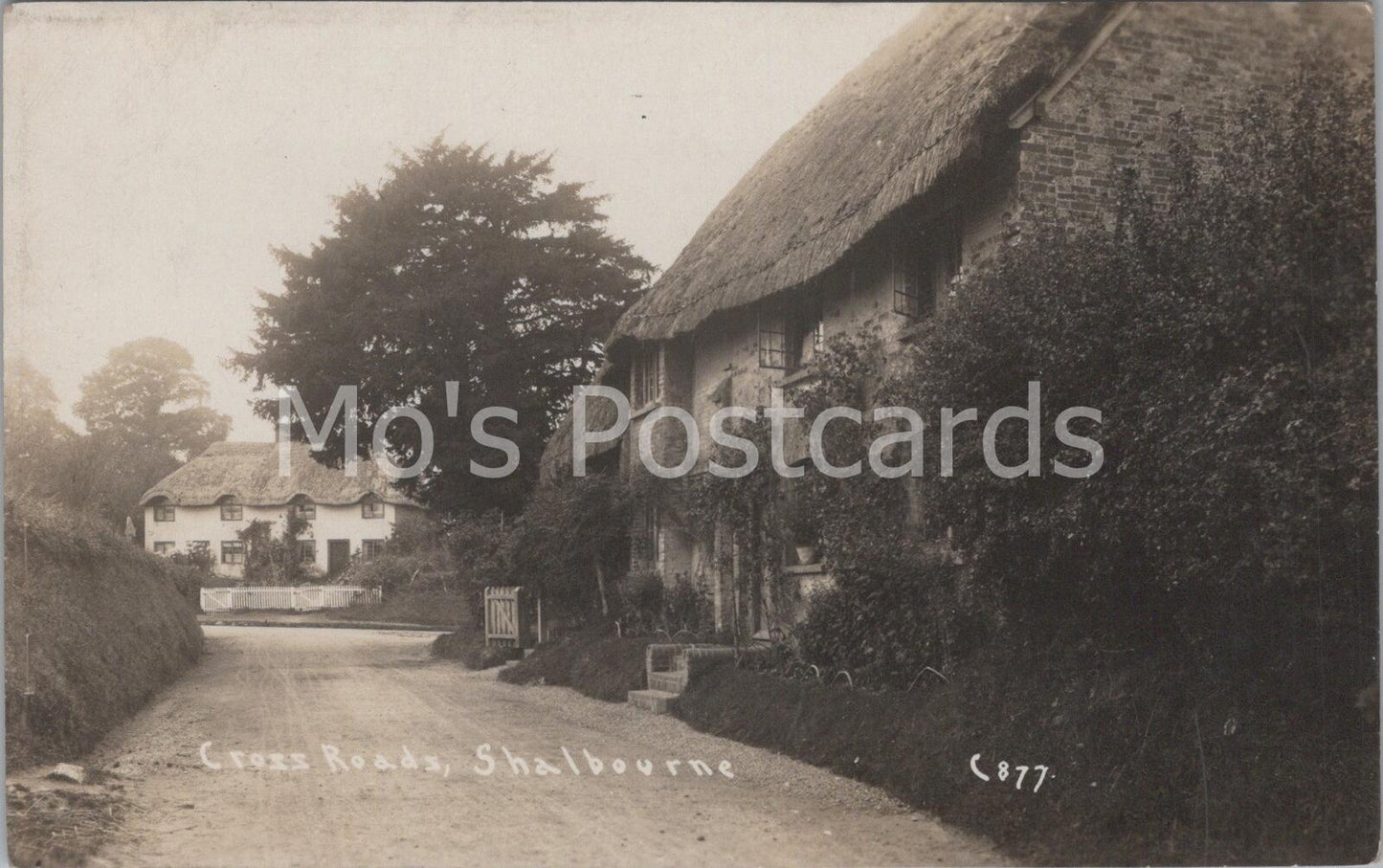Shalbourne Village Wiltshire Crossroads Thatched Cottage RPPC Postcard EE490