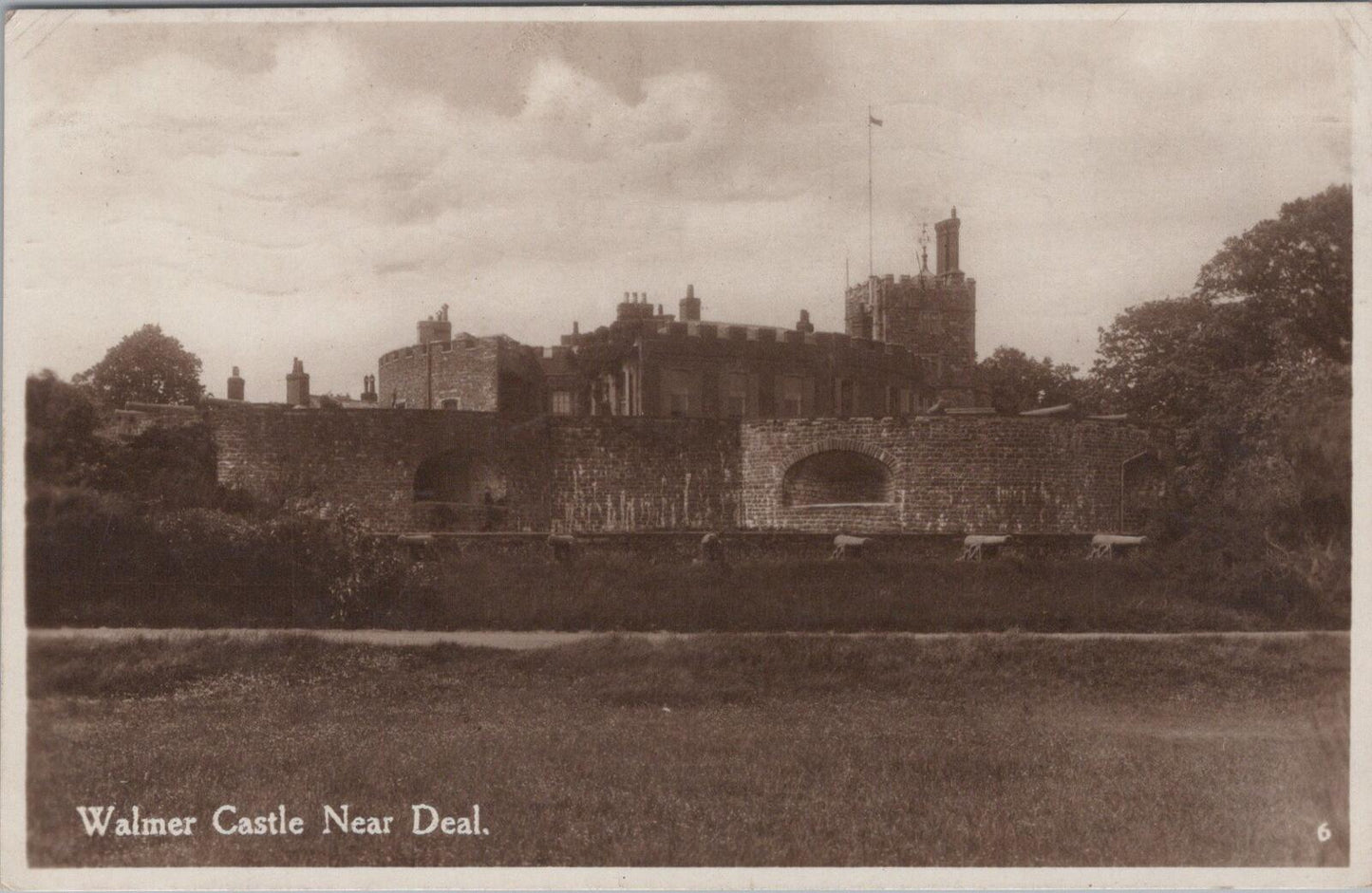 Kent Postcard: Walmer Castle Near Deal, Tudor Fortress, 1929, RPPC XT2491