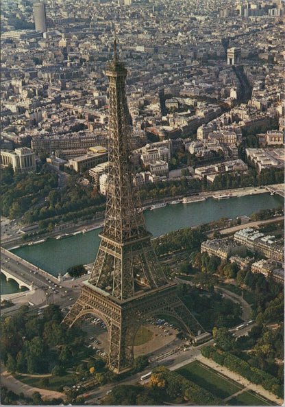 France Postcard: Paris Eiffel Tower Aerial View   XT3208