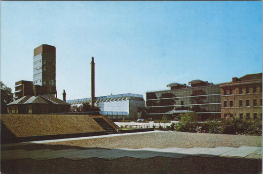 Leicestershire Postcard: University Of Leicester Engineering Building  XT3272