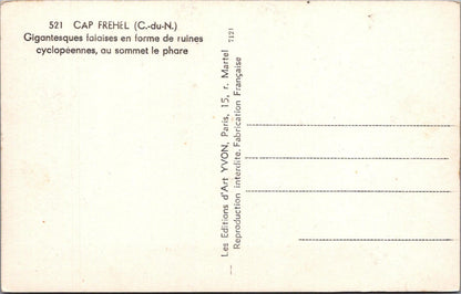 France Postcard:Cap Frehel Le Phare Lighthouse Cliffs Brittany RPPC 1930s XT3130