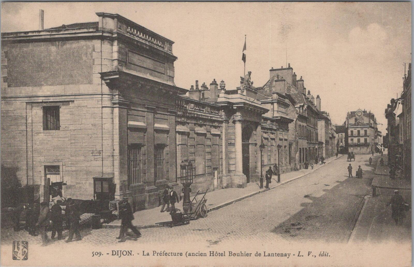 France Postcard:Dijon La Prefecture Hotel Bouhier de Lantenay Street SceneXT3339