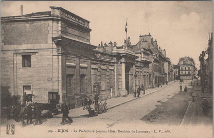 France Postcard:Dijon La Prefecture Hotel Bouhier de Lantenay Street SceneXT3339
