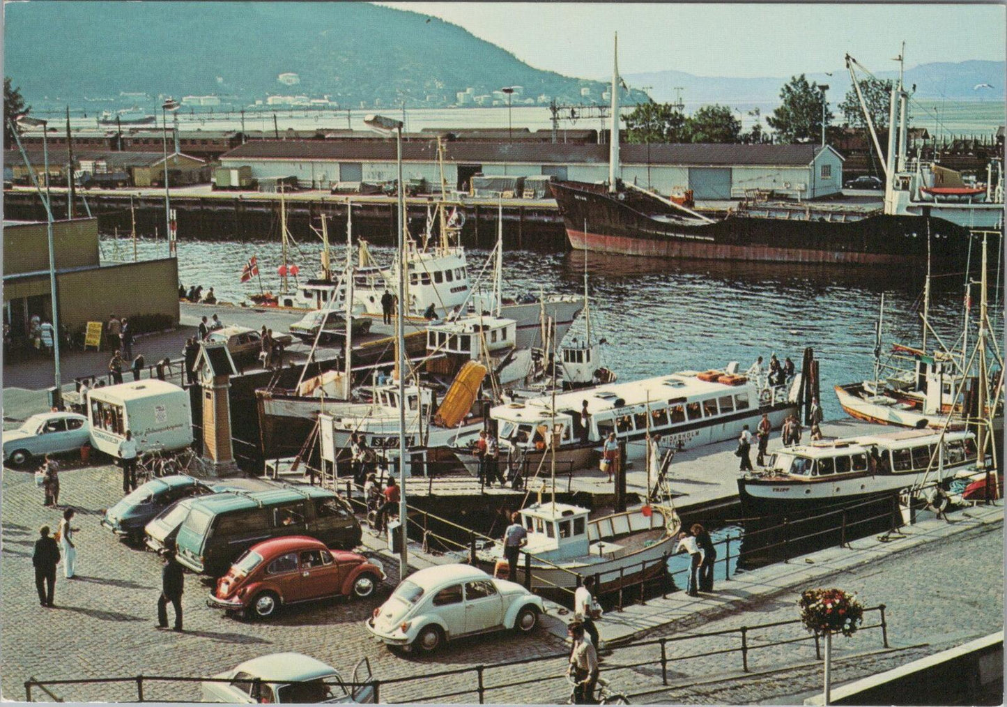 Norway Postcard: Trondheim Ravnkloa Fish Market and Harbour Knut Aune XT2257
