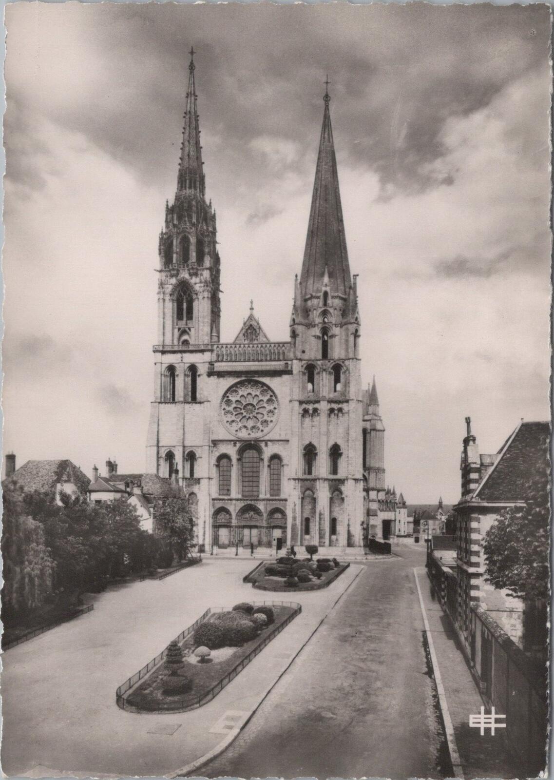 France Postcard Chartres Cathedral Real Photo Facade Eure-et-Loir XT2326