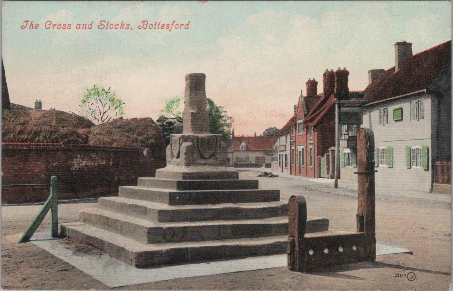 Leicestershire Postcard - The Cross and Stocks, Bottesford  XT572