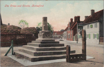 Leicestershire Postcard - The Cross and Stocks, Bottesford  XT572