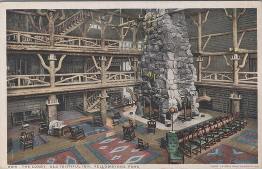 America Postcard - Old Faithful Inn in Yellowstone National Park  XT575