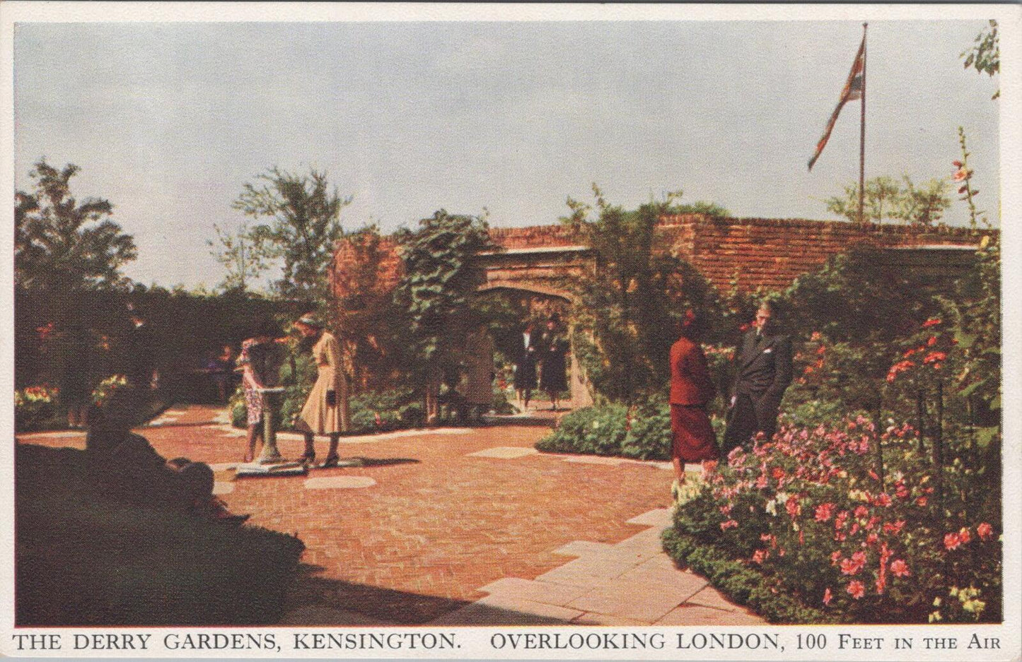 London Postcard: Derry Gardens Kensington Tudor Sundial Courtyard 1940s XT3187