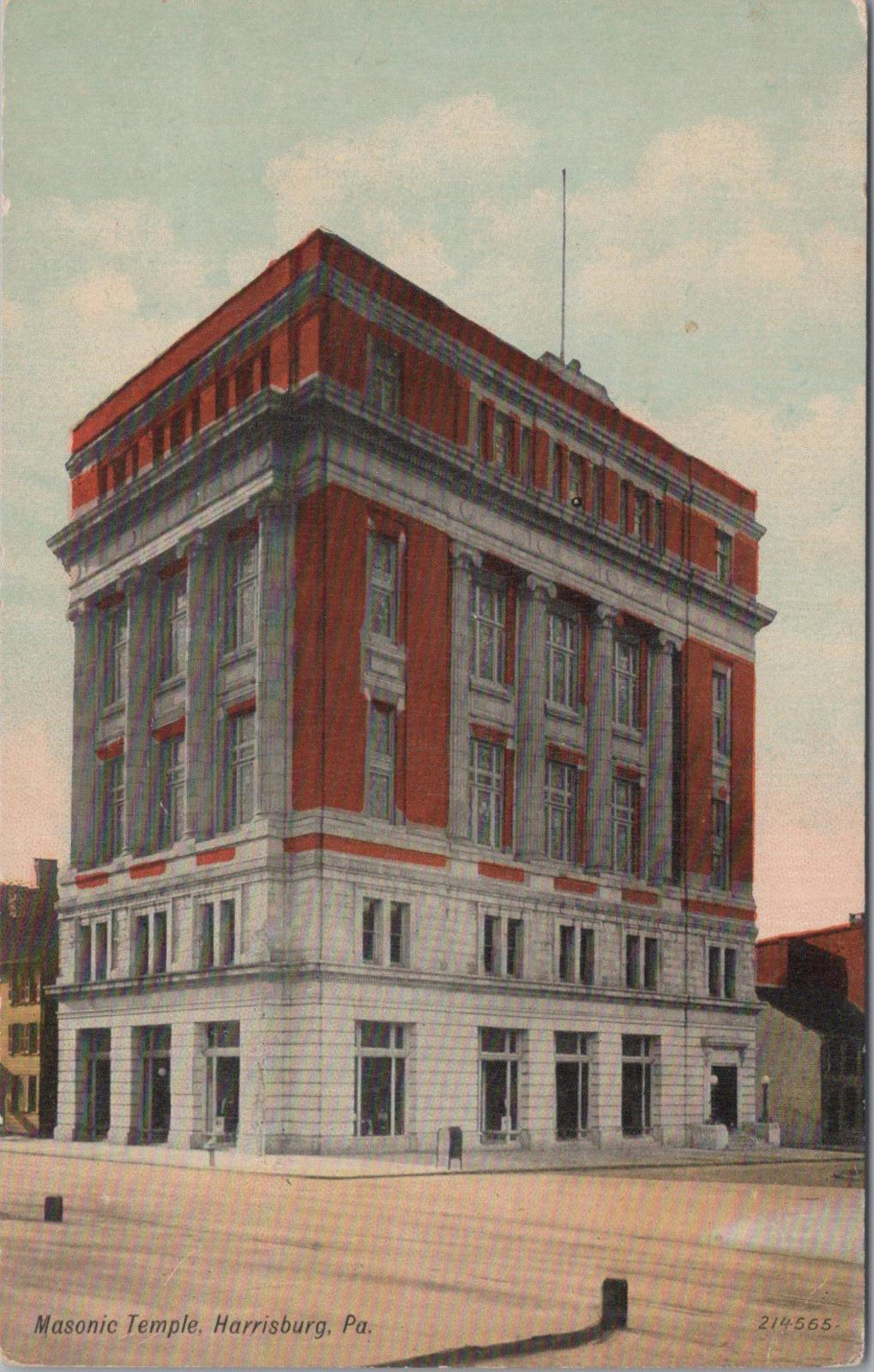America Postcard - Masonic Temple in Harrisburg, Pennsylvania  XT990